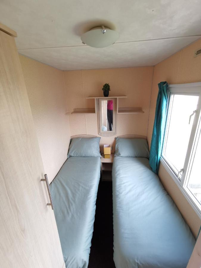 No99 Static Caravan Widemouth Fields 3 Mins From Beach Hotel Poundstock Buitenkant foto